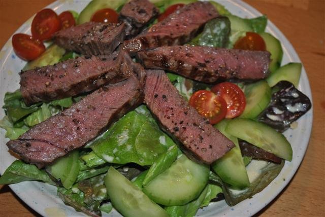 Salat mit Rinderfilet 010 (Small).jpg
