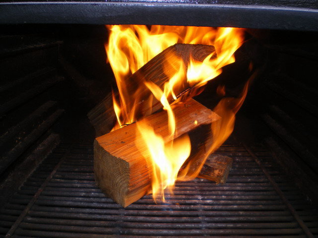 holz anzuenden.jpg