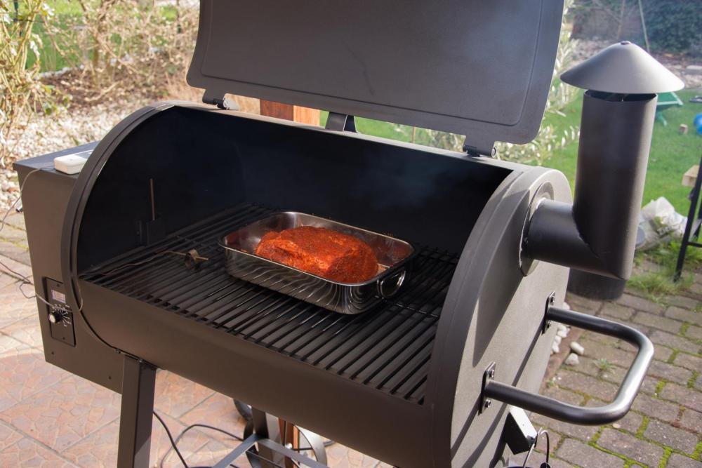 Redmountain BBQ Tepro New Orleans Pelletsmoker.jpg