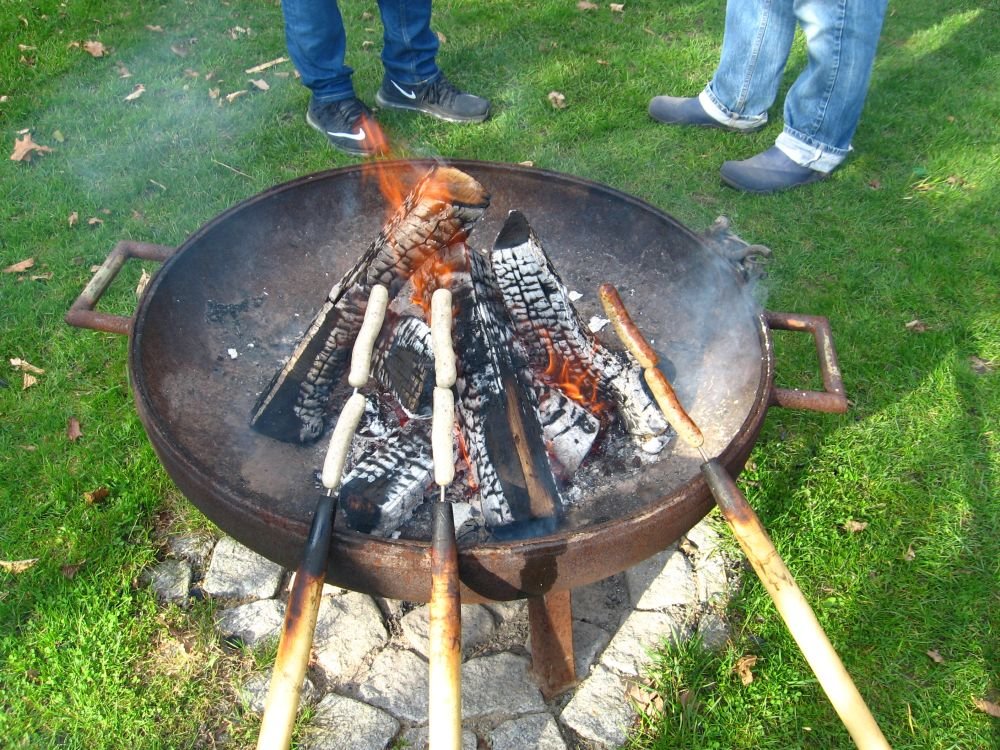 14_Würstchen_auf_dem_Spieß.jpg