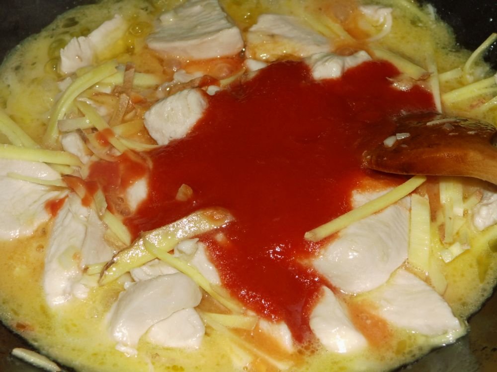 06_Tomatenpüree.jpg