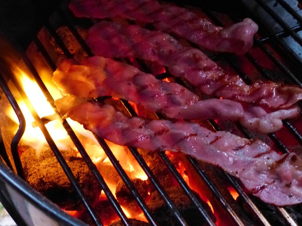 05 Bacon.jpg
