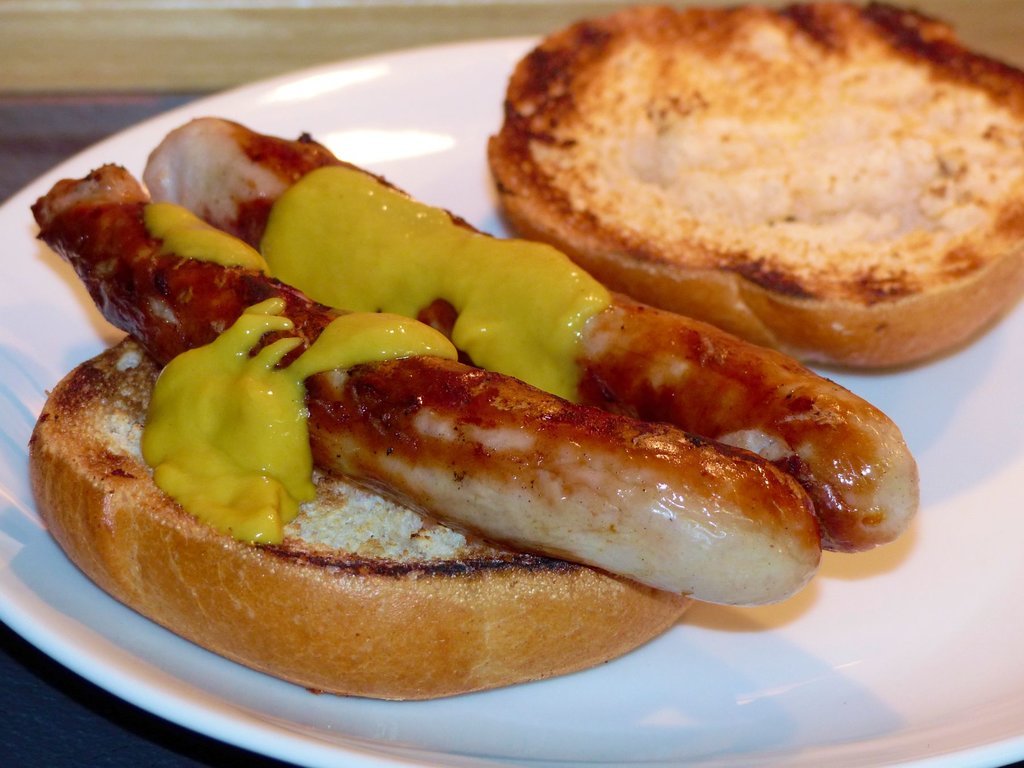05 Bratwurstsemmela.jpg