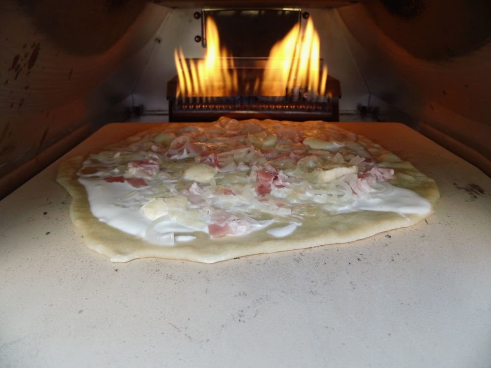 06_Im_Pizzaofen.jpg