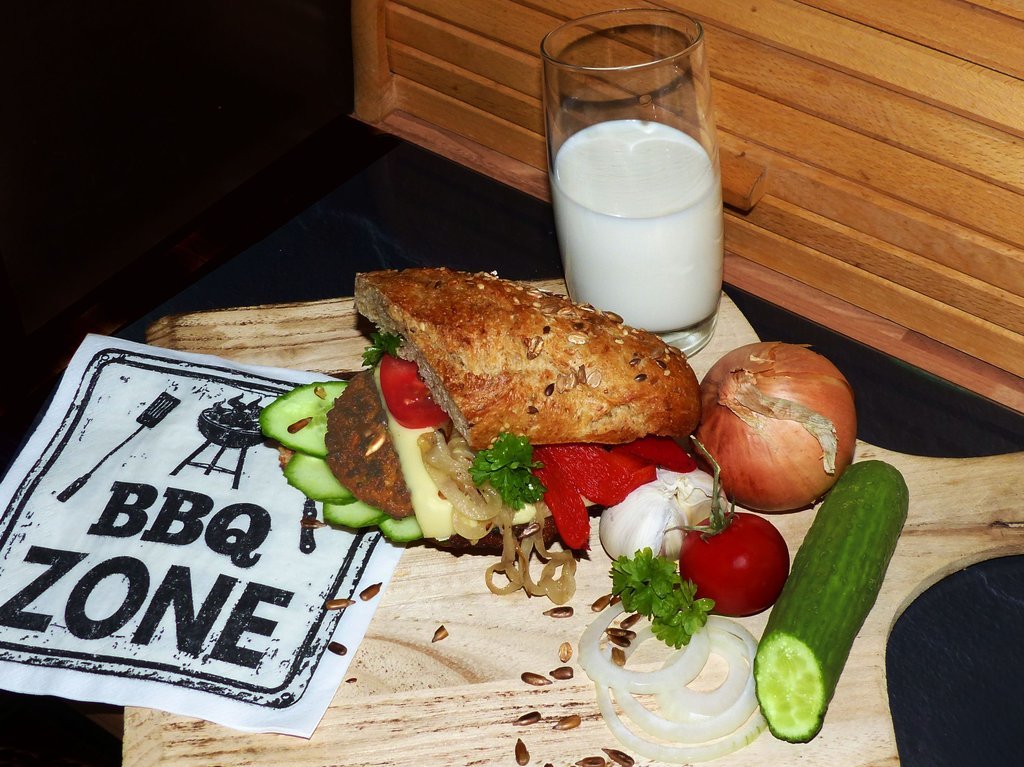 01 Veggie-Burger.jpg