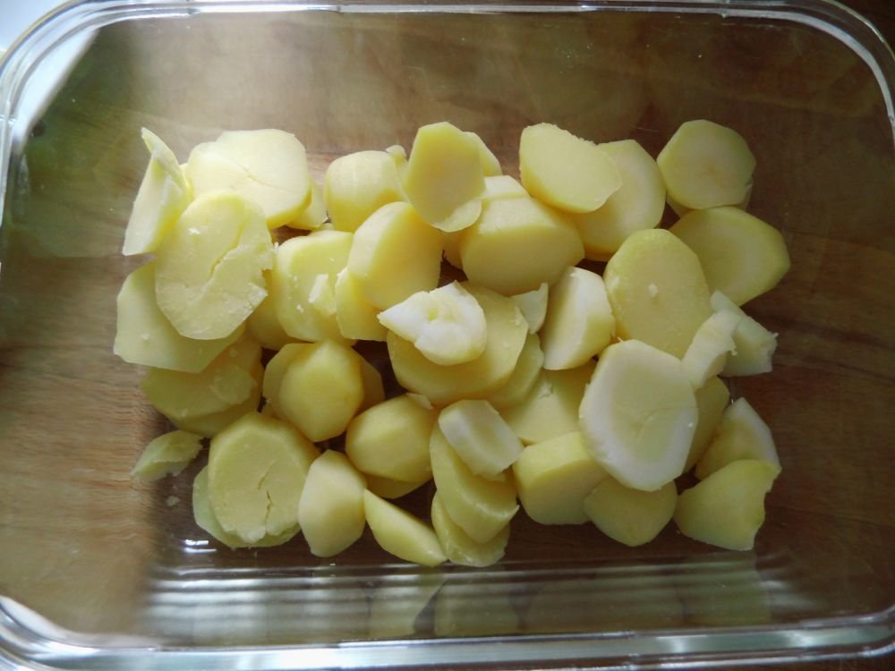 01_gekochte_und_geschnittene_Kartoffeln.jpg