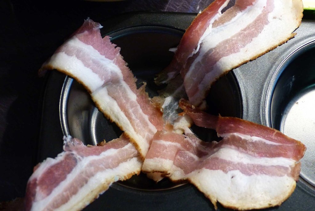 02 Bacon.jpg