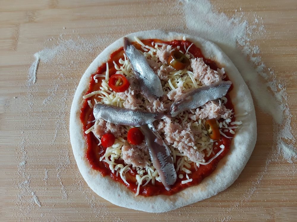 04_Sauce_Käse_Thun_Anchovis.jpg
