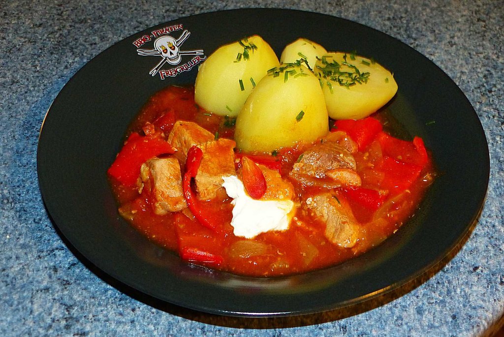03.12.2023 Gulasch.jpg