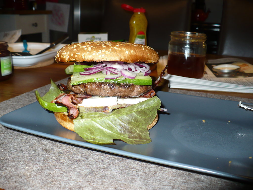 Hamburger Midsommar Ziegen-Griller Bacon 08.JPG