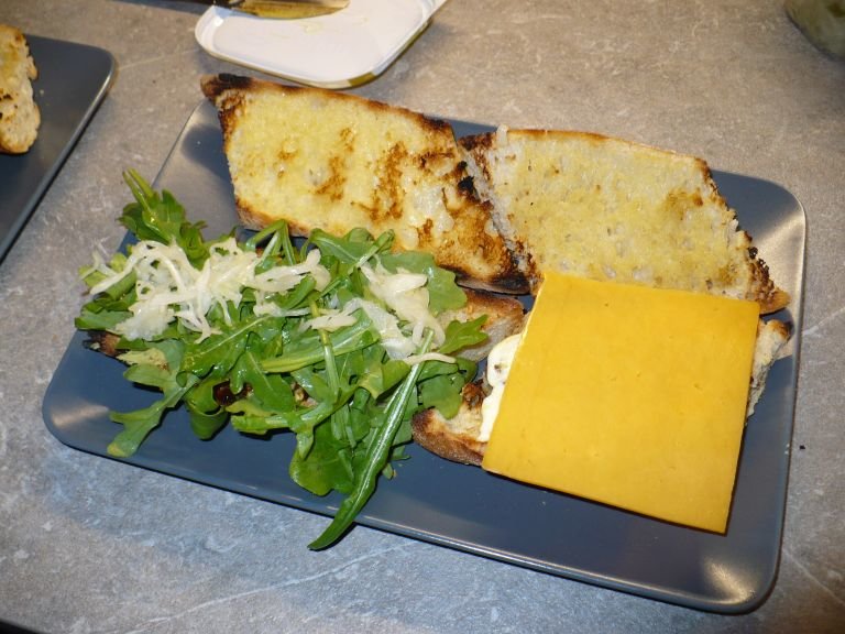 PulledPorkSandwich12n.jpg