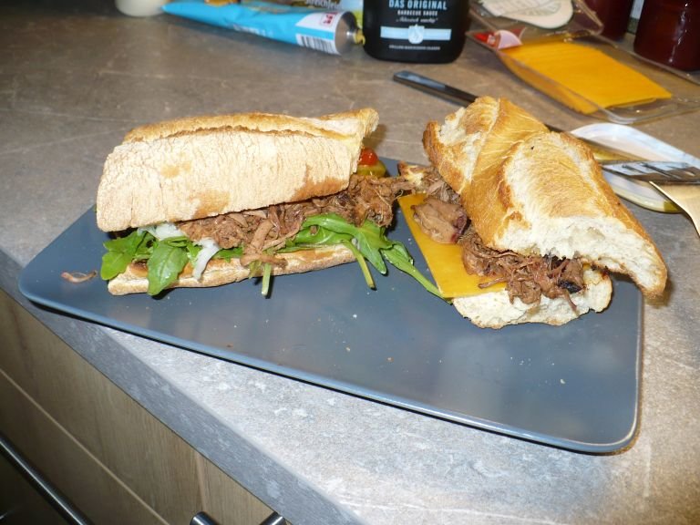PulledPorkSandwich17n.jpg