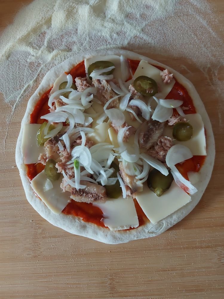 05_Thunfisch_Sardinen_Jalapenos_Zwiebel.jpg