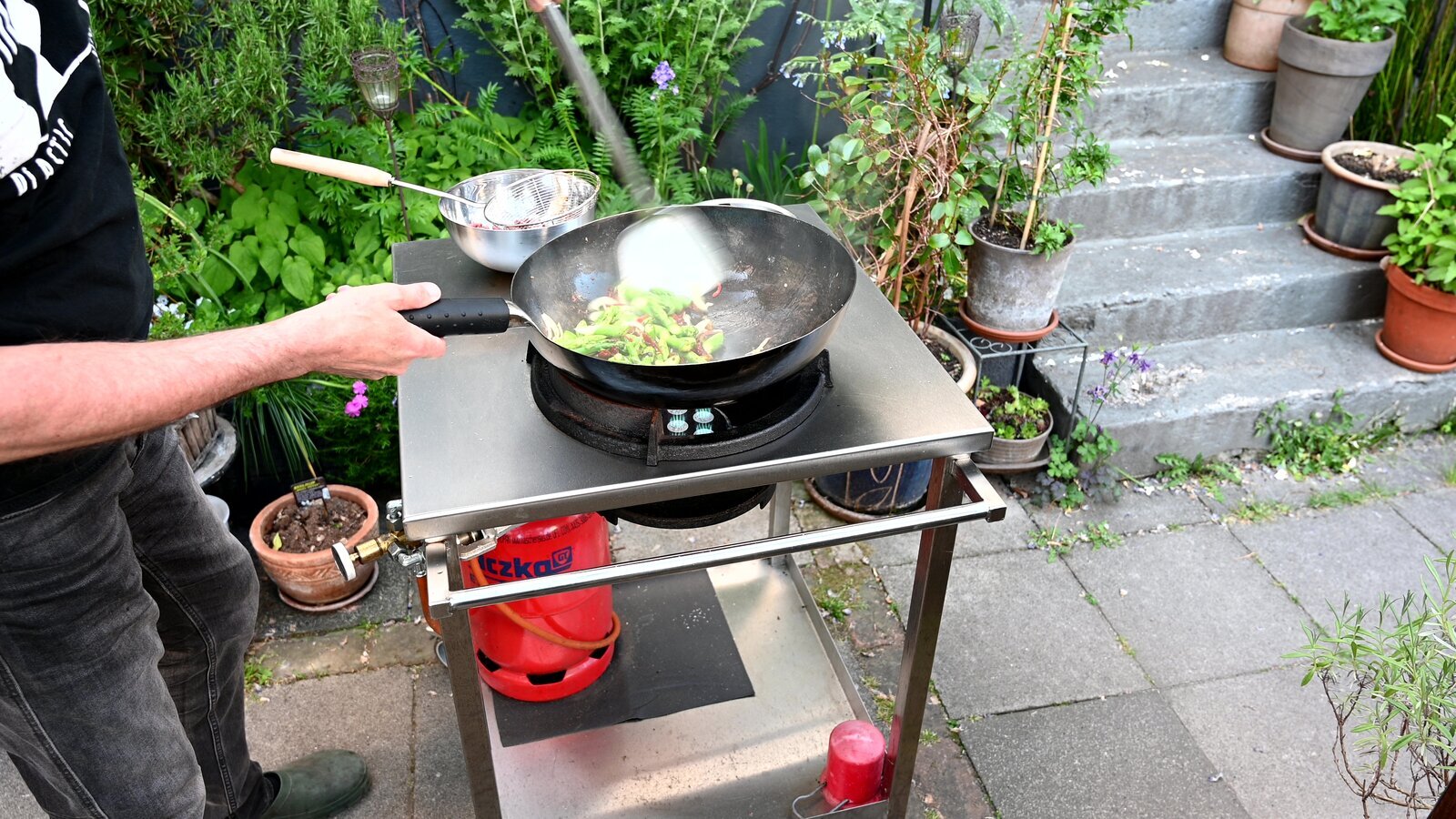 vlcsnap-2025-05-13-20h27m09s869.jpg
