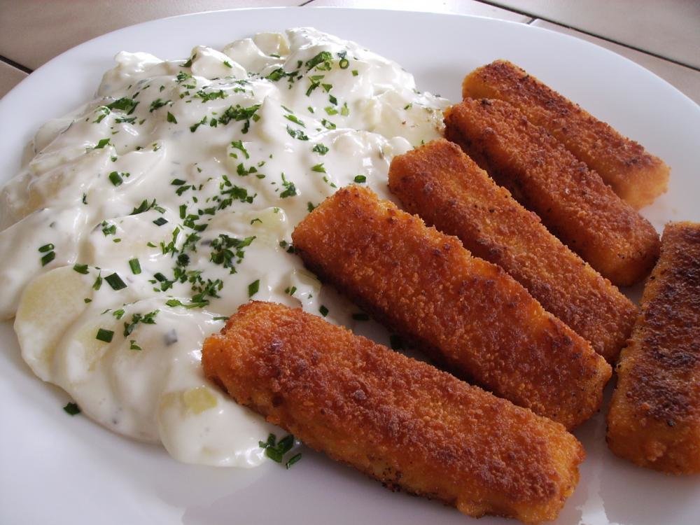 Fischstäbchen mit Kartoffelsalat-groß.jpg